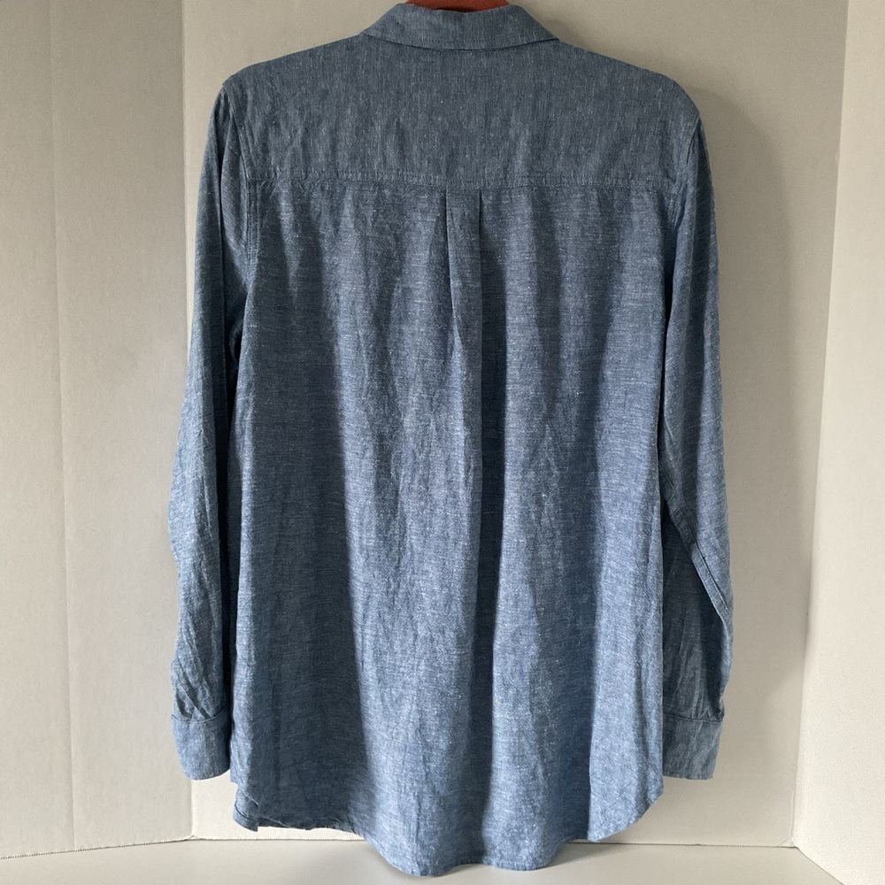 GAP Women’s Linen Blue Shirt - Picture 2 of 6